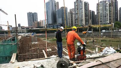 綿陽雙杯大橋施工現場